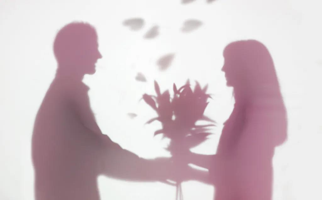 河岸邊，水云處，一生摯愛，城熟可期！